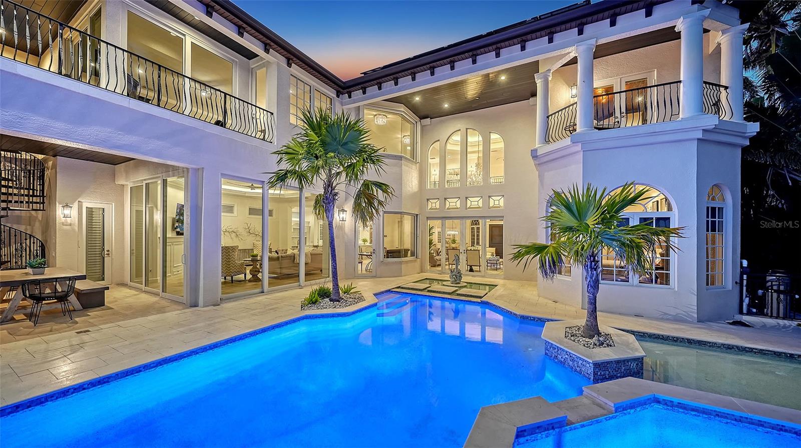 1418 JOHN RINGLING PKWY