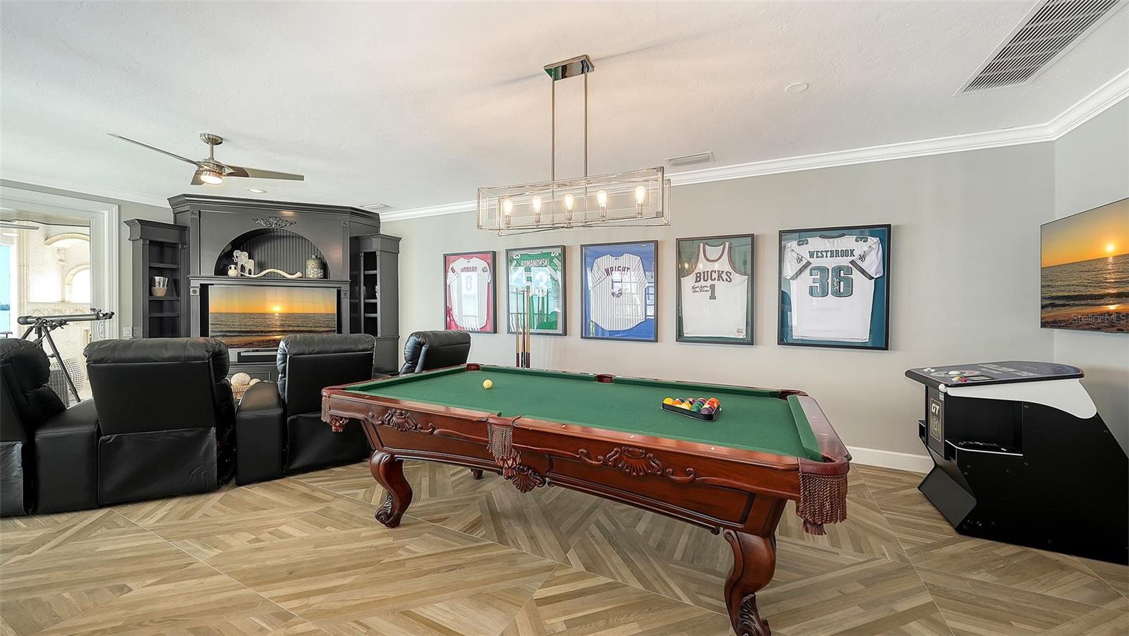 1418 JOHN RINGLING PKWY