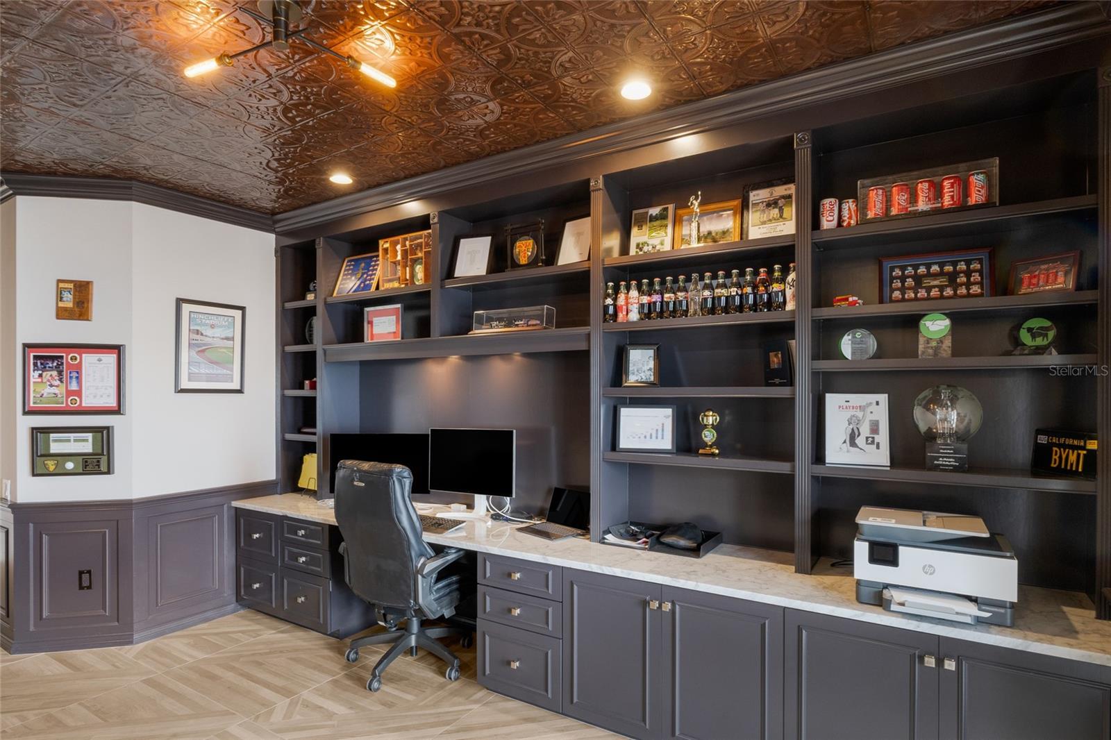 1418 JOHN RINGLING PKWY