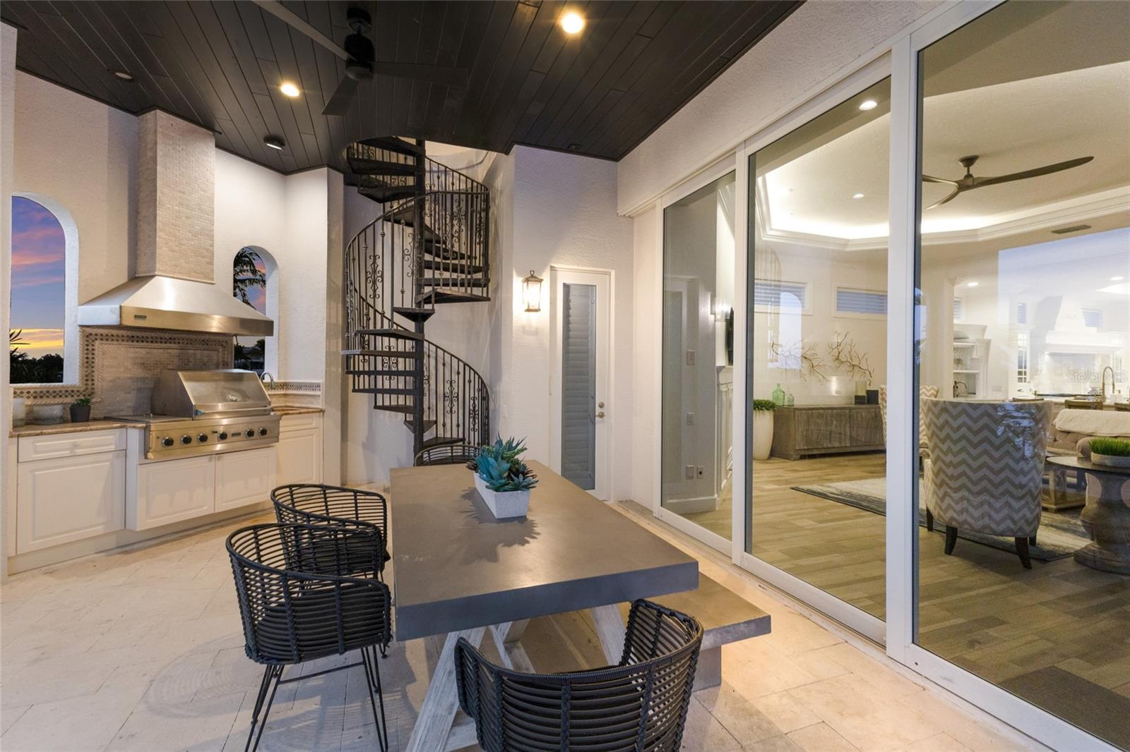 1418 JOHN RINGLING PKWY