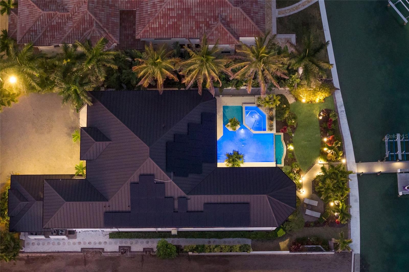 1418 JOHN RINGLING PKWY