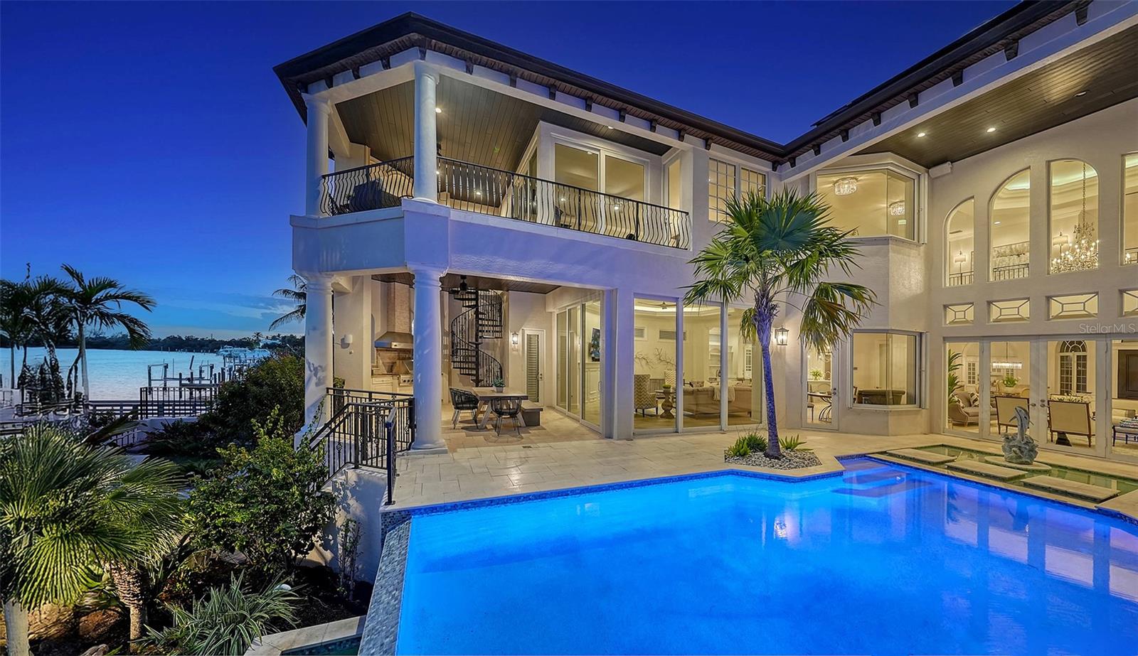 1418 JOHN RINGLING PKWY