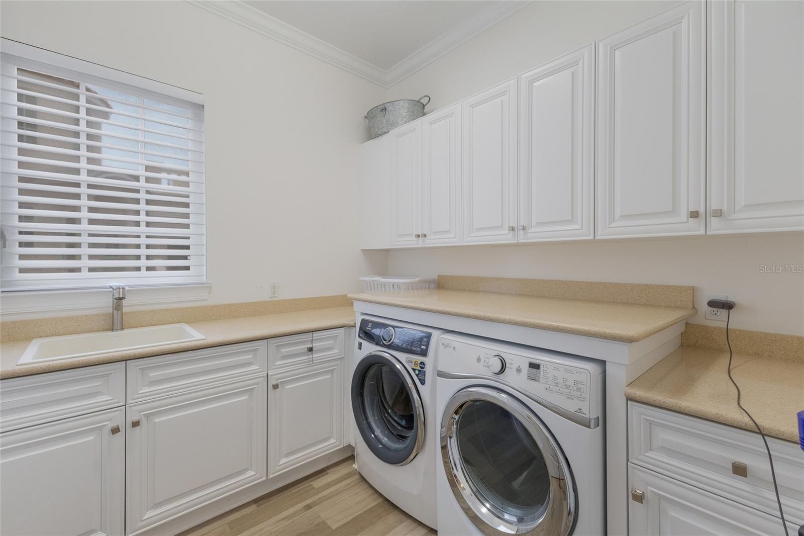 1418 JOHN RINGLING PKWY