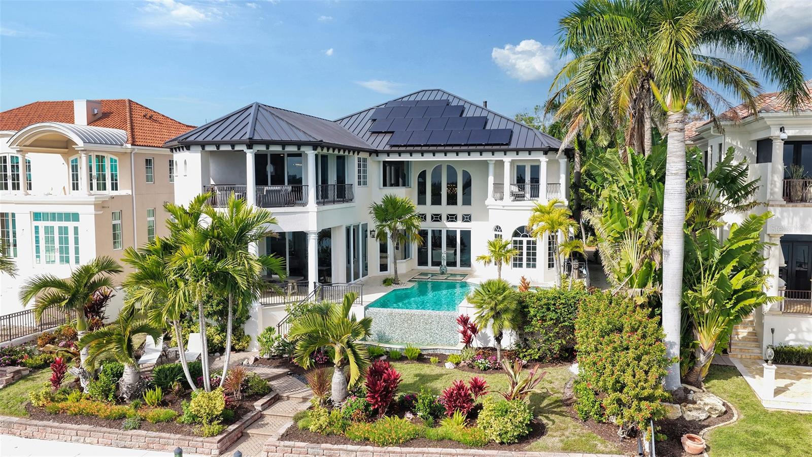 1418 JOHN RINGLING PKWY