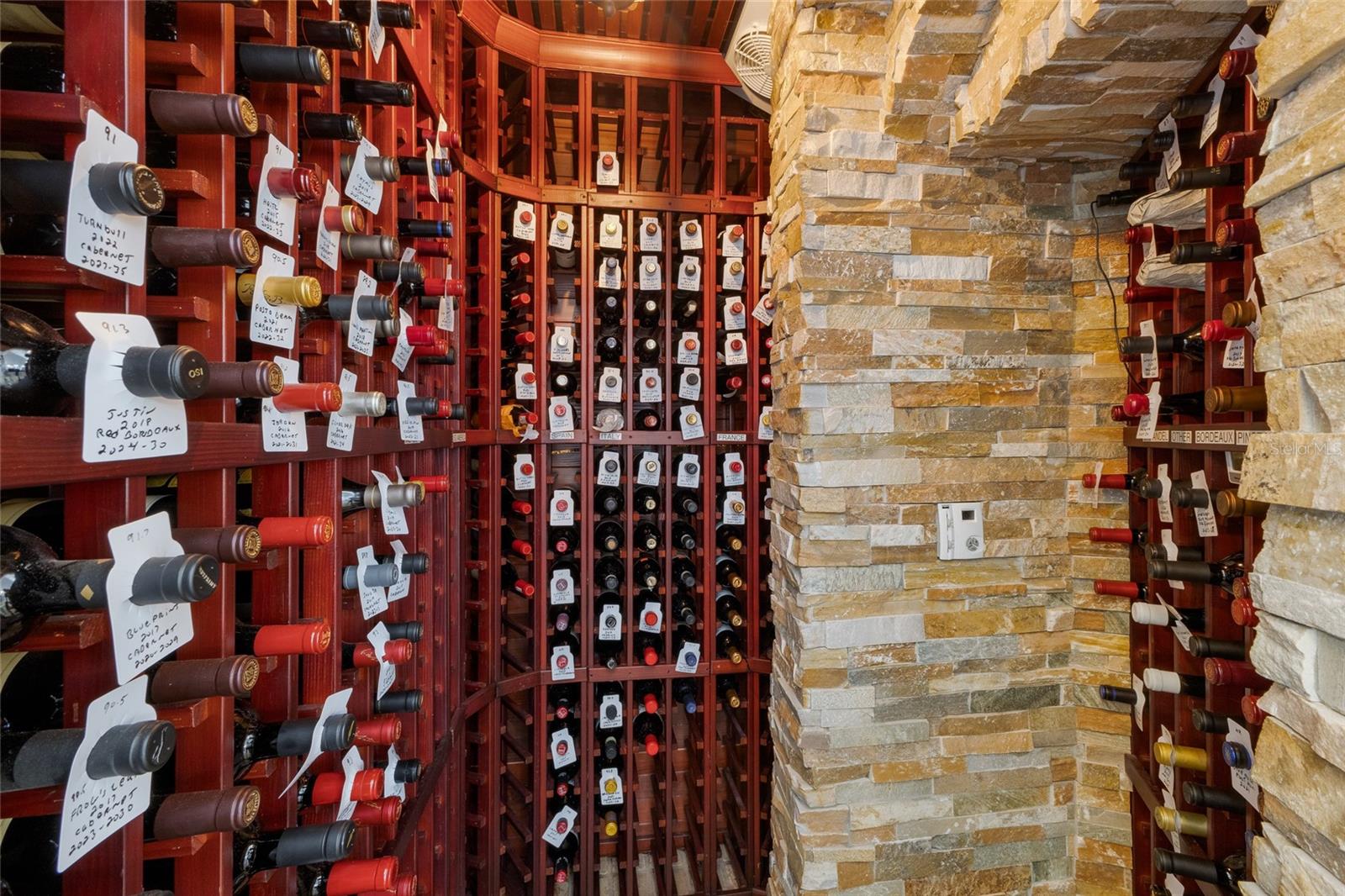 1418 JOHN RINGLING PKWY