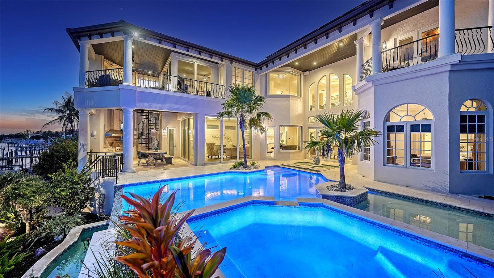 1418 JOHN RINGLING PKWY