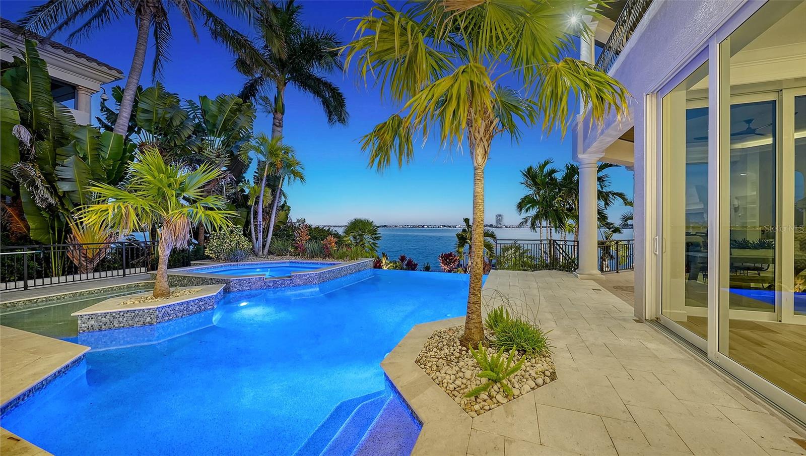 1418 JOHN RINGLING PKWY