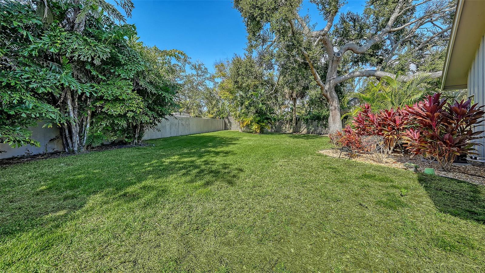 4612 PINE HARRIER DR