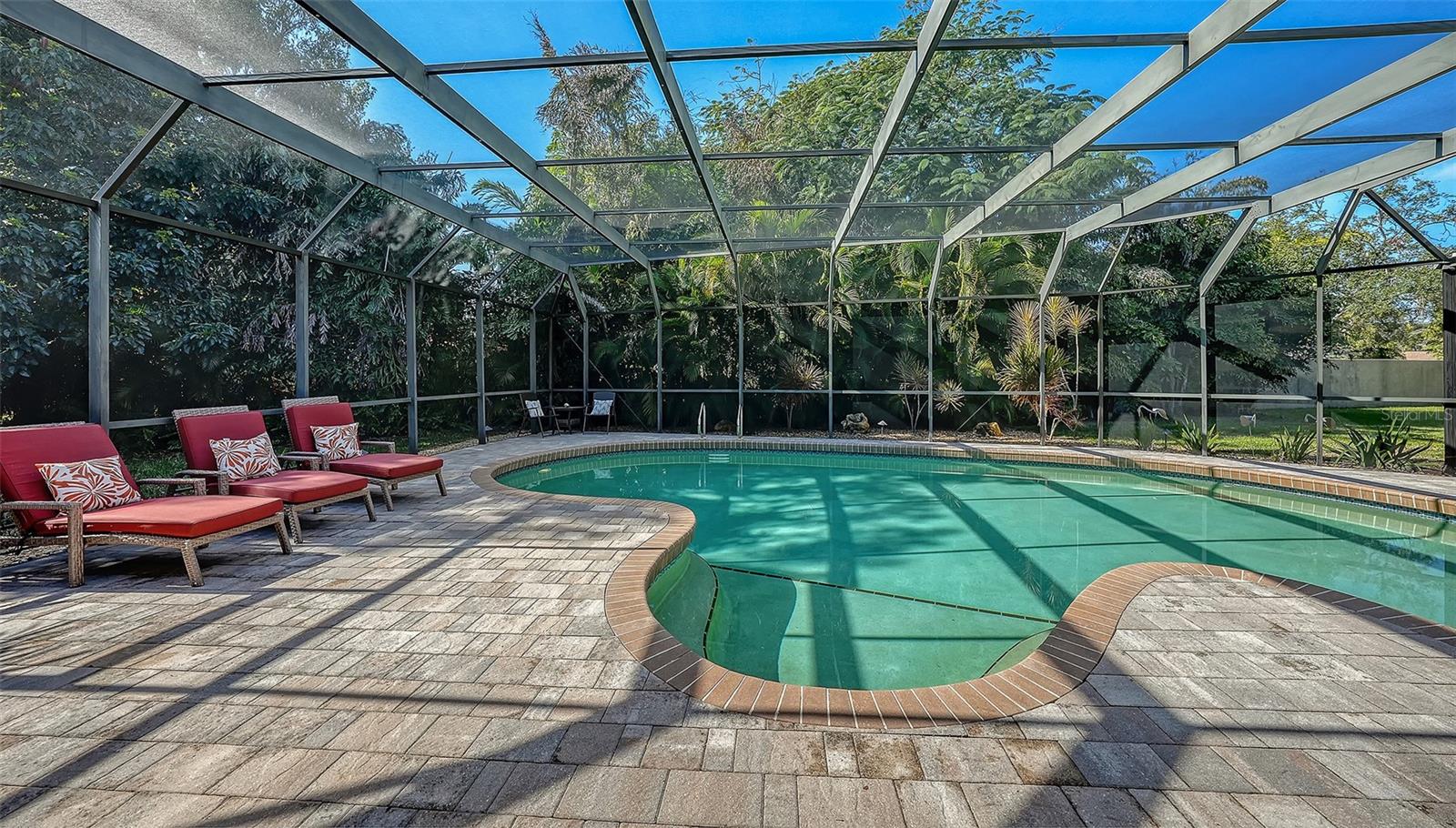 4612 PINE HARRIER DR