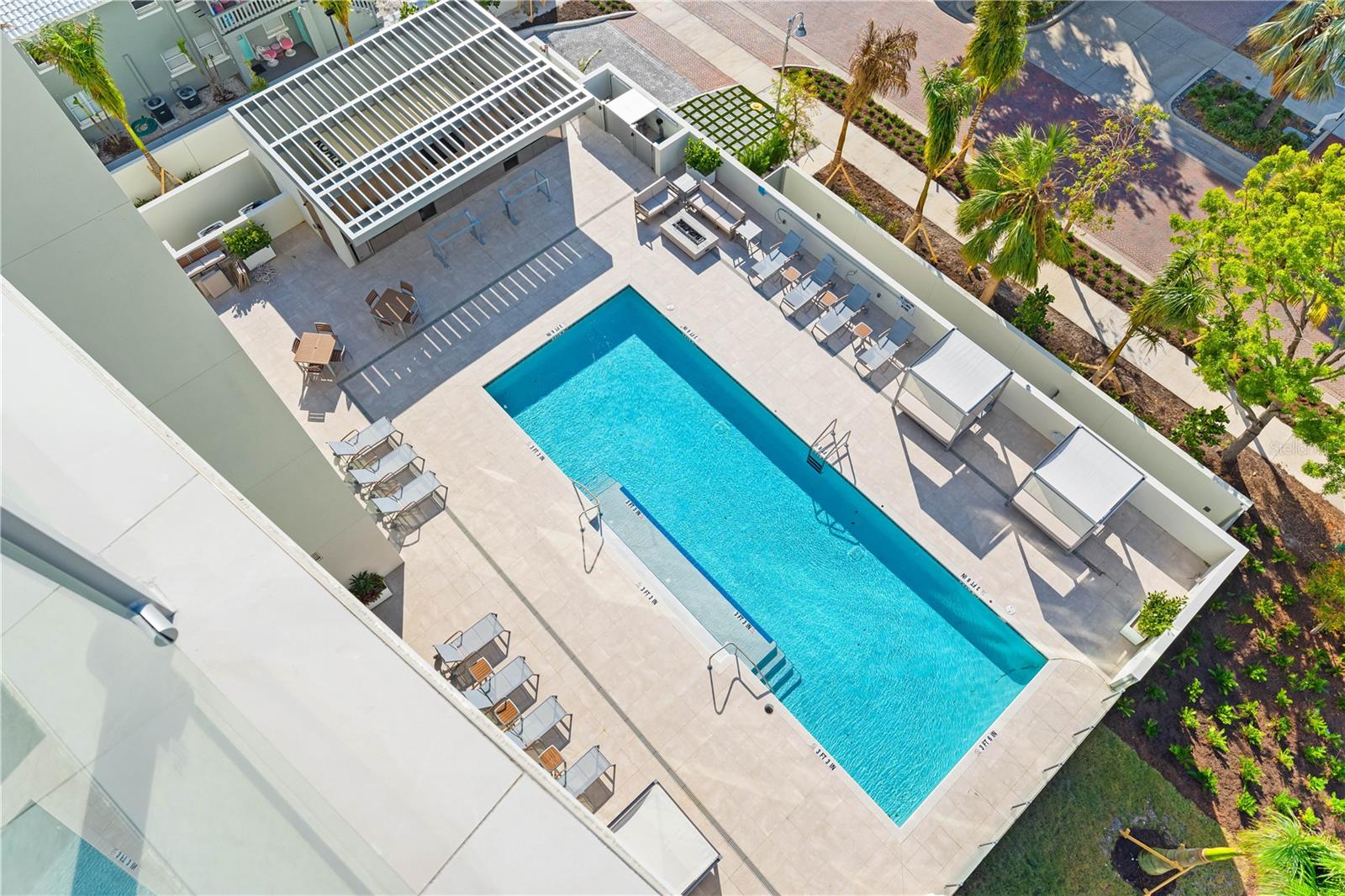 111 GOLDEN GATE PT #701PH