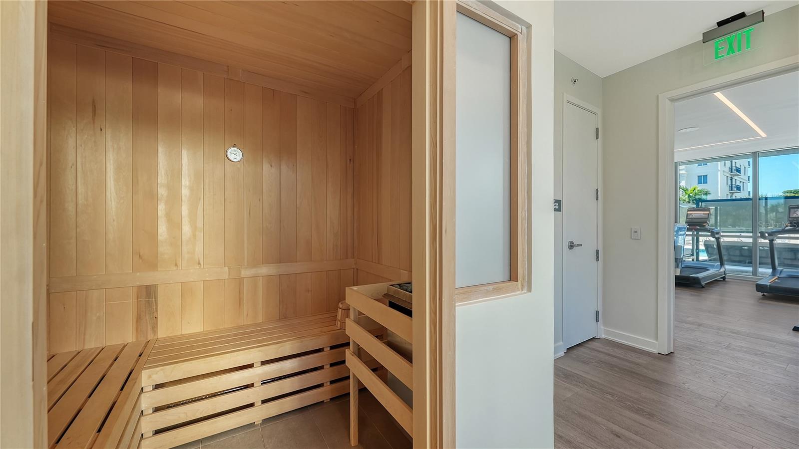 111 GOLDEN GATE PT #701PH