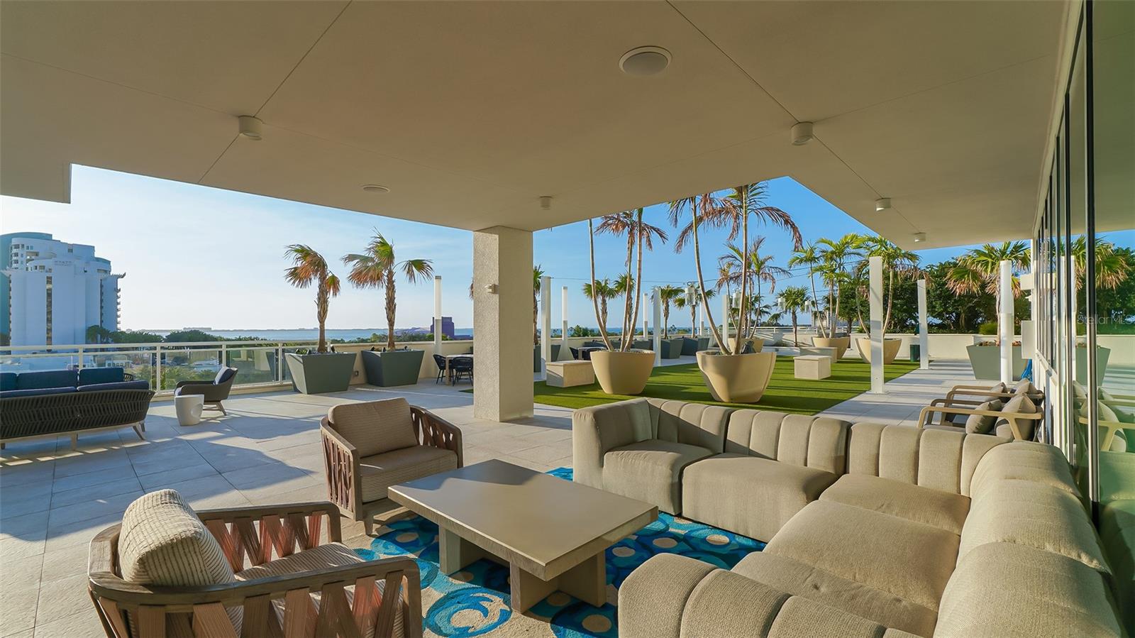 540 N TAMIAMI TRL #1004