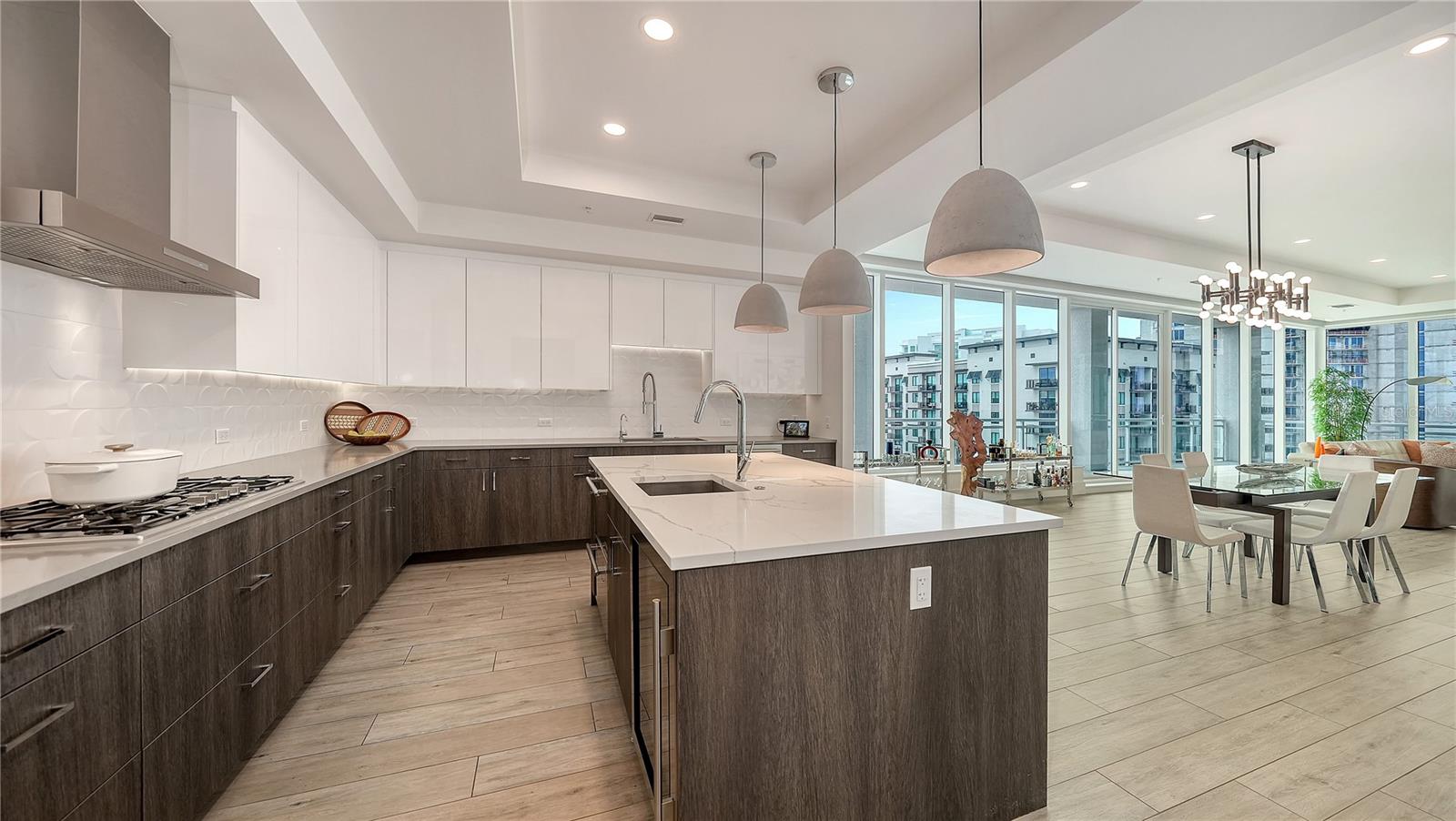 540 N TAMIAMI TRL #1004