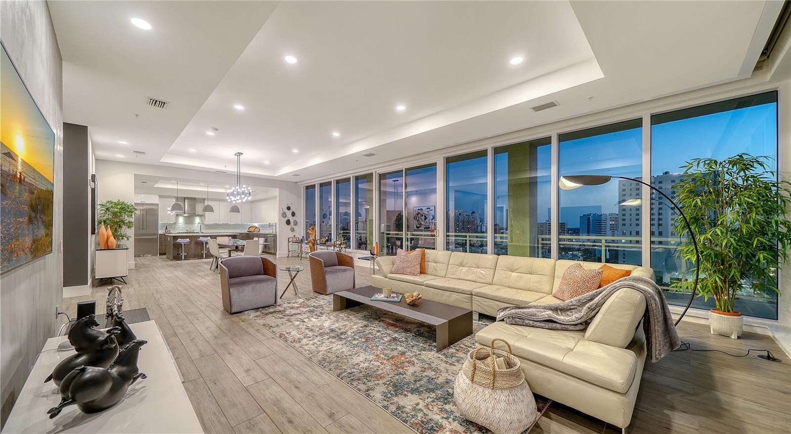 540 N TAMIAMI TRL #1004