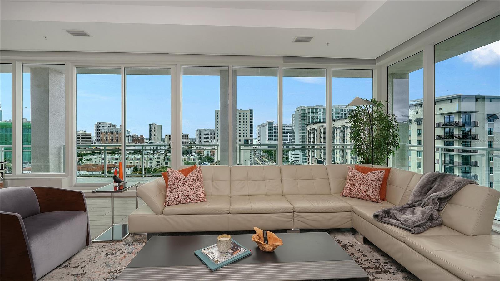 540 N TAMIAMI TRL #1004