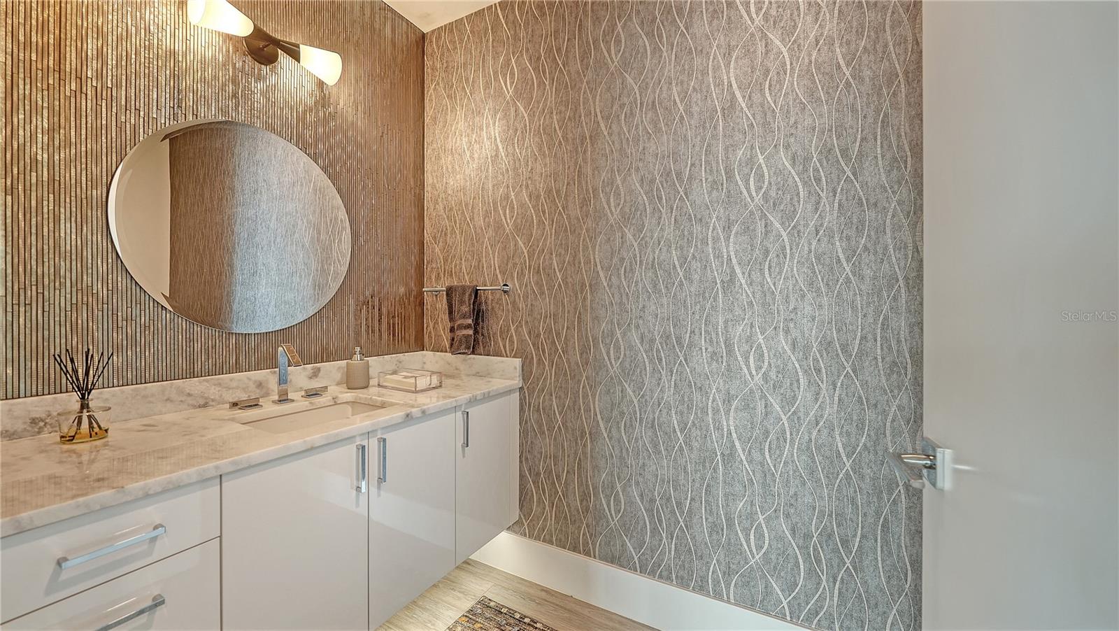 540 N TAMIAMI TRL #1004