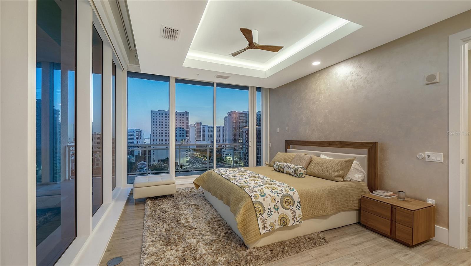 540 N TAMIAMI TRL #1004