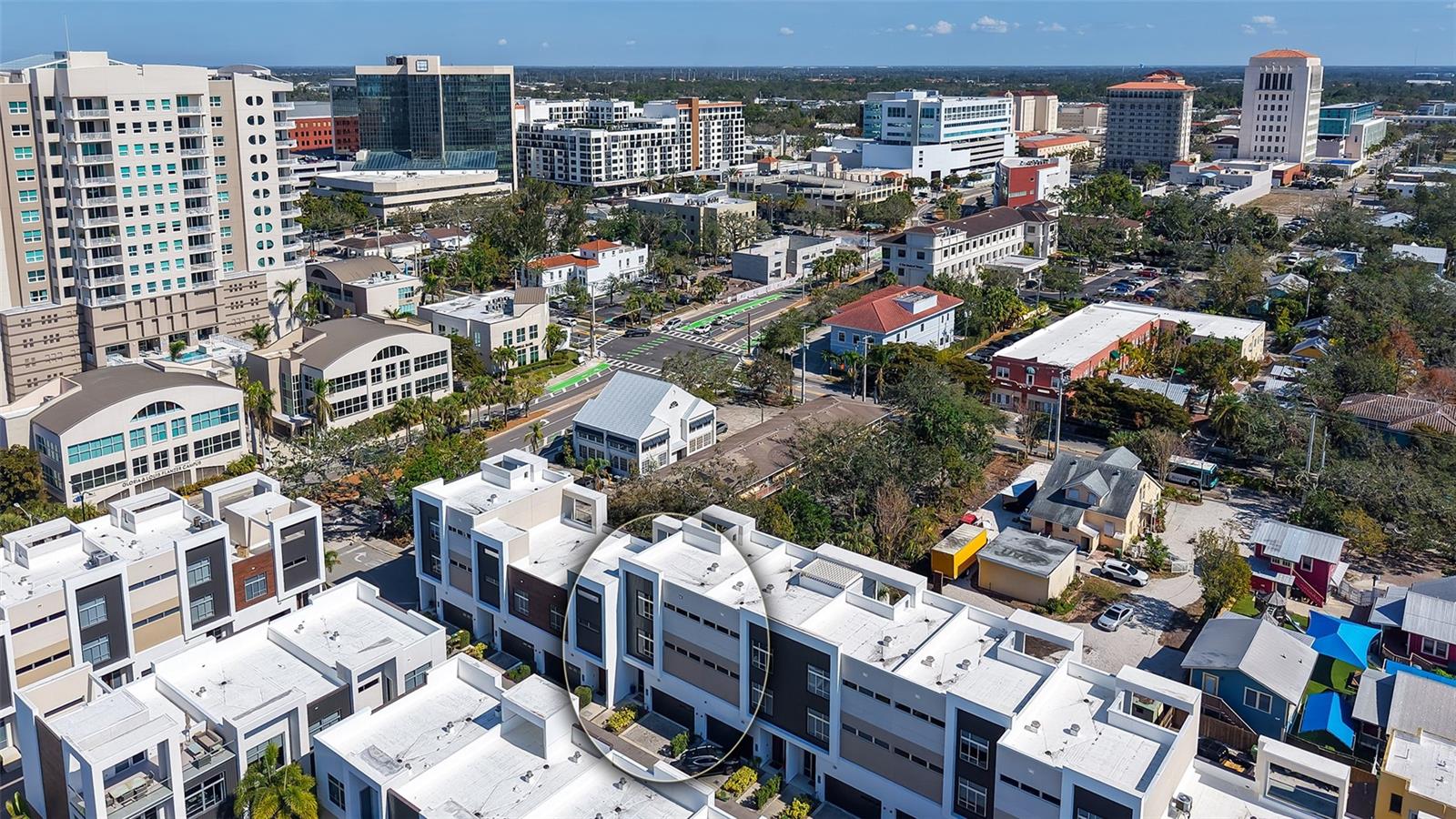 211 COSMOPOLITAN CT #211