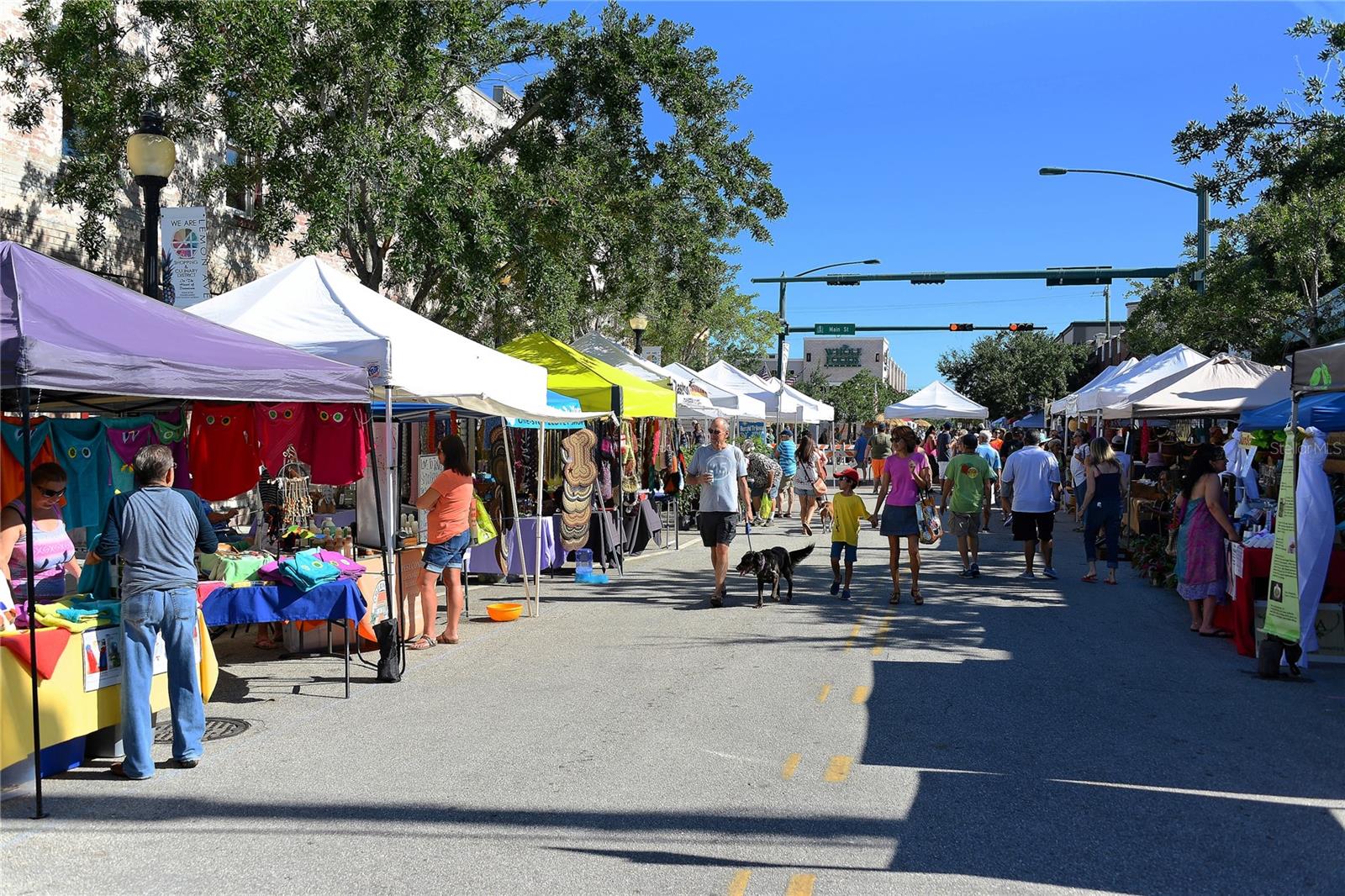 211 COSMOPOLITAN CT #211