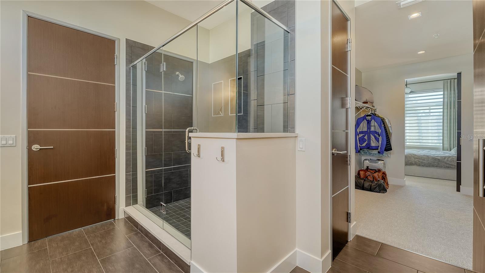 211 COSMOPOLITAN CT #211