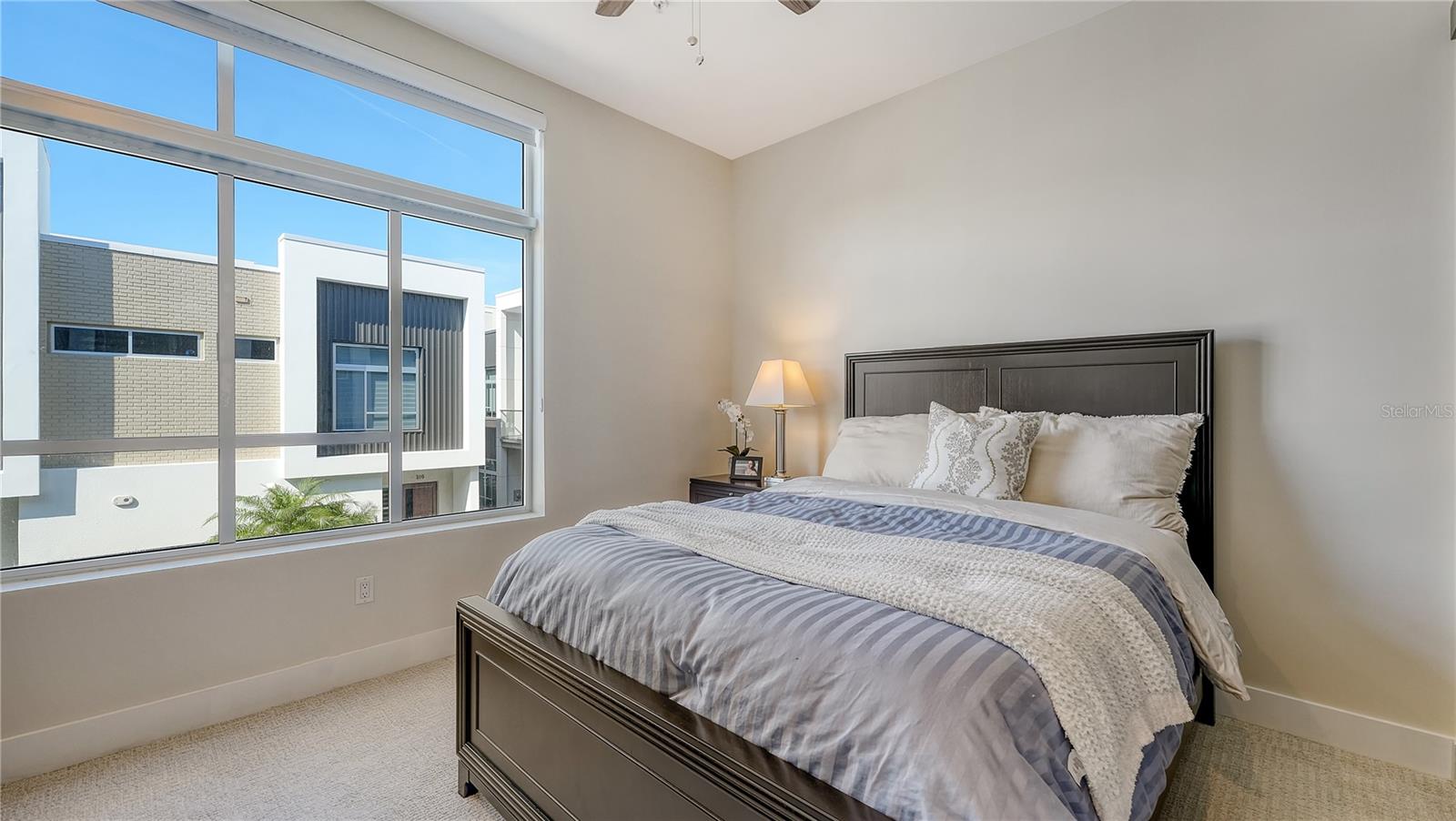 211 COSMOPOLITAN CT #211