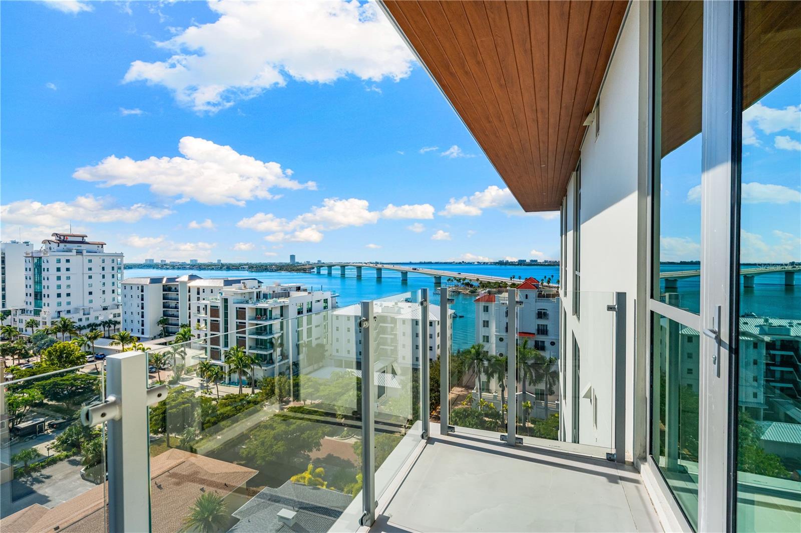 111 GOLDEN GATE PT #801PH