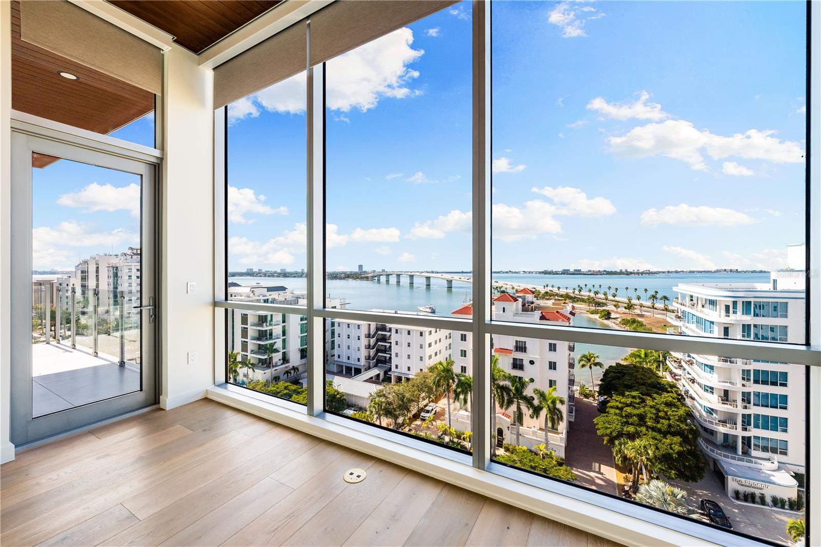 111 GOLDEN GATE PT #801PH