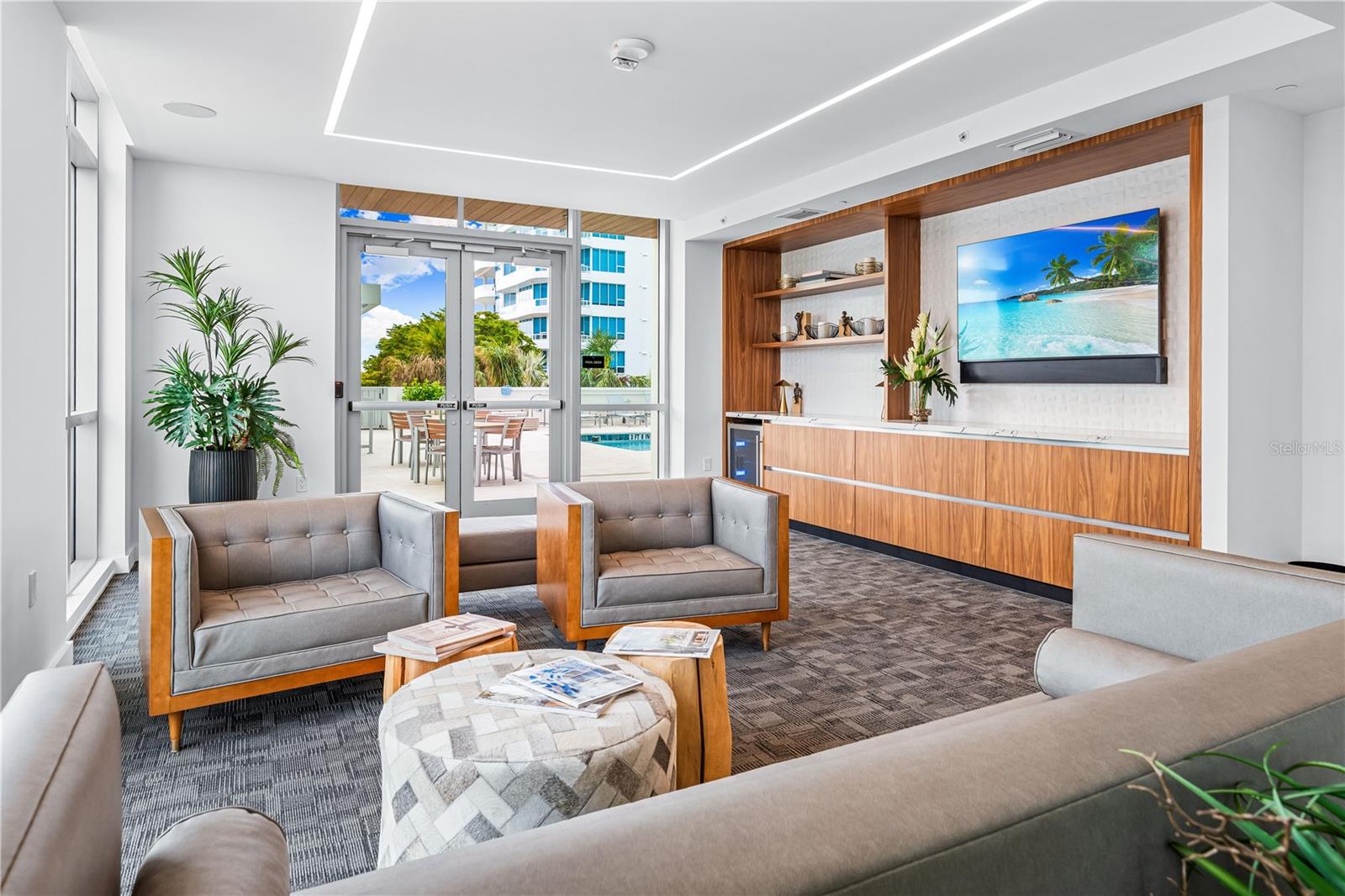 111 GOLDEN GATE PT #801PH