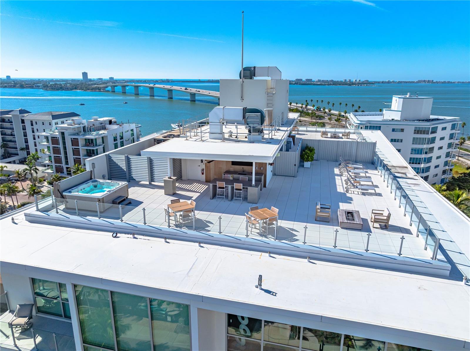 111 GOLDEN GATE PT #801PH