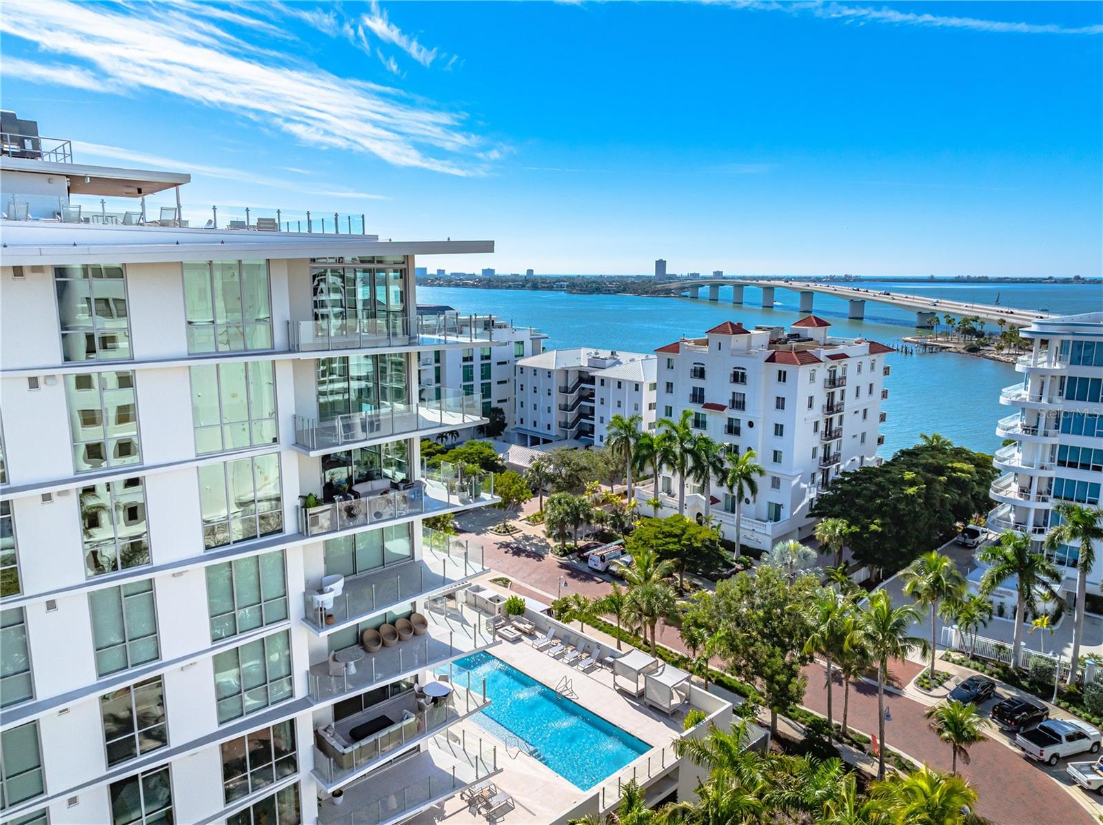 111 GOLDEN GATE PT #801PH