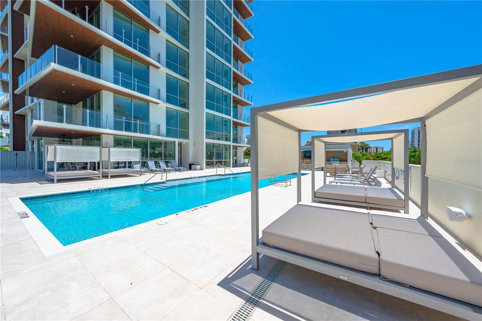 111 GOLDEN GATE PT #801PH