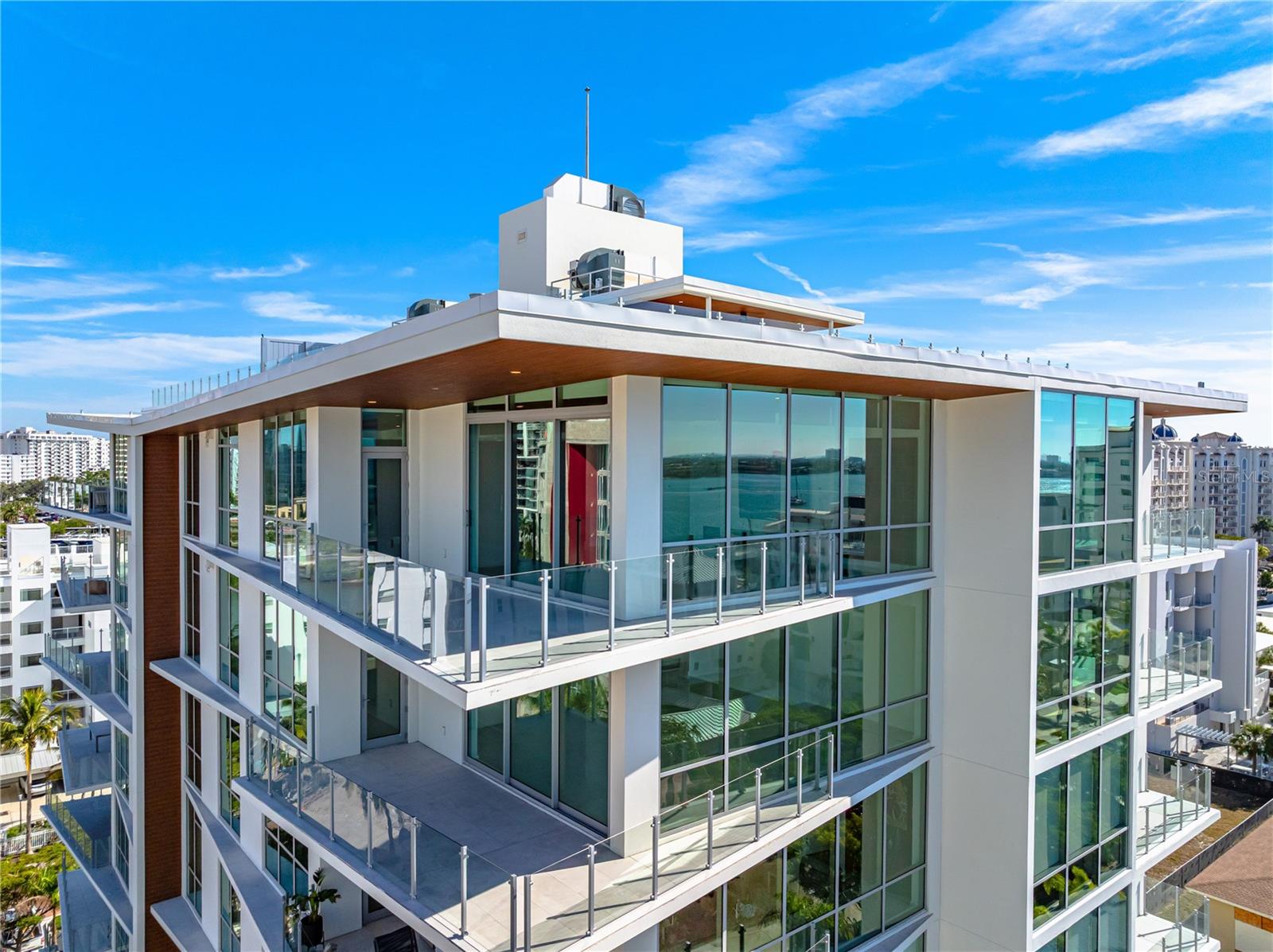 111 GOLDEN GATE PT #801PH