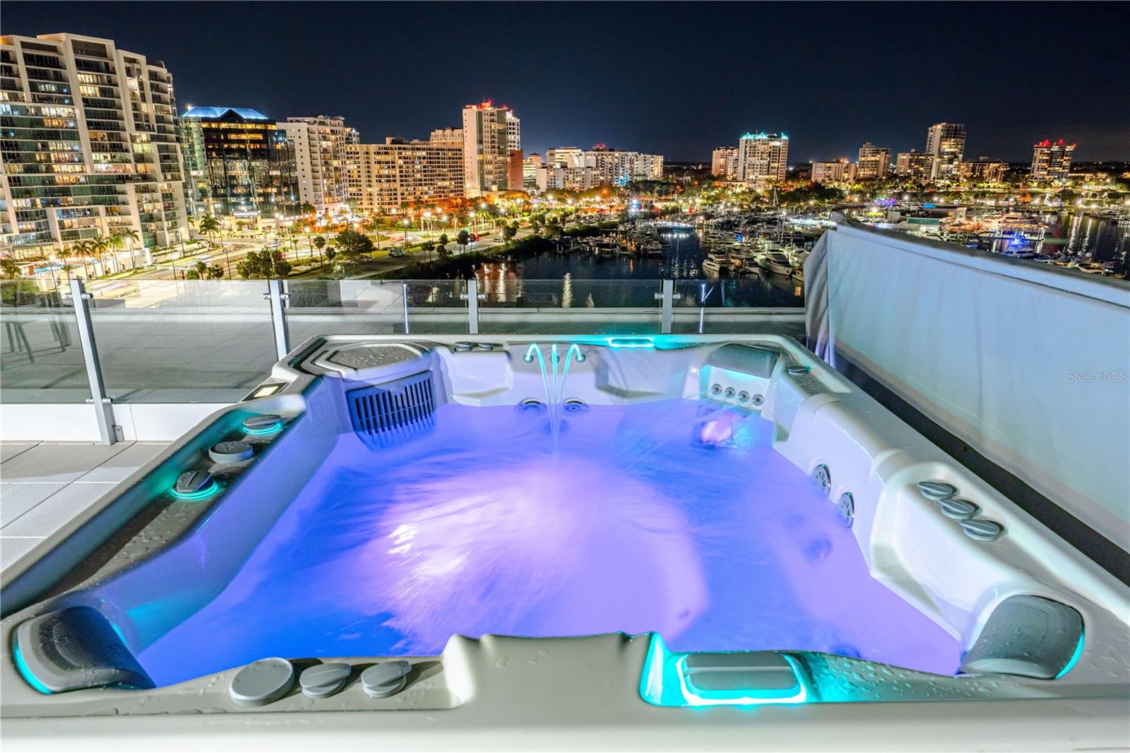 111 GOLDEN GATE PT #801PH