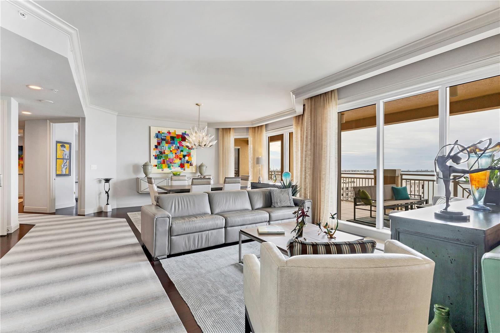 35 WATERGATE DR #1203