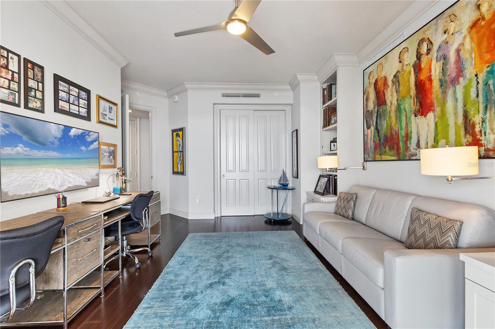 35 WATERGATE DR #1203