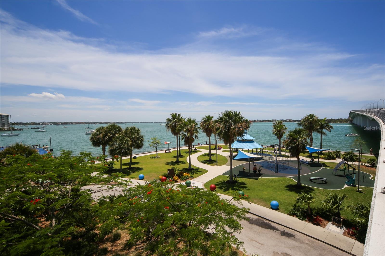 35 WATERGATE DR #1203