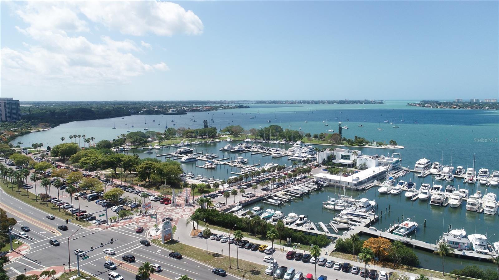 35 WATERGATE DR #1203