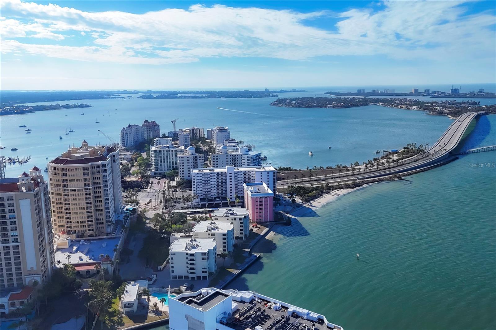 35 WATERGATE DR #1203