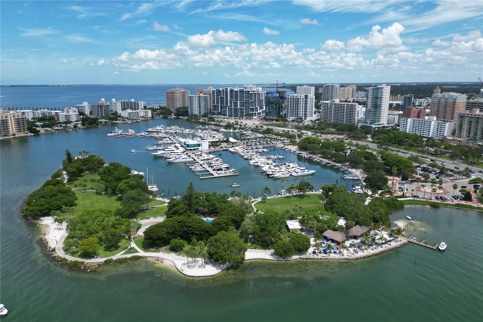 35 WATERGATE DR #1203