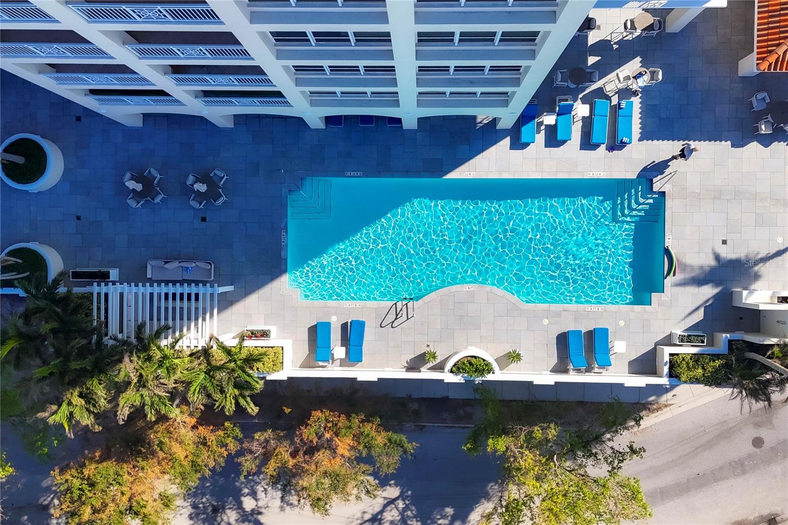 35 WATERGATE DR #1203
