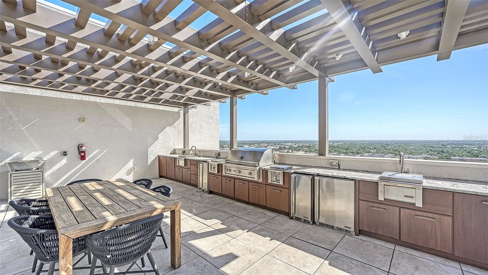 540 N TAMIAMI TRL #804