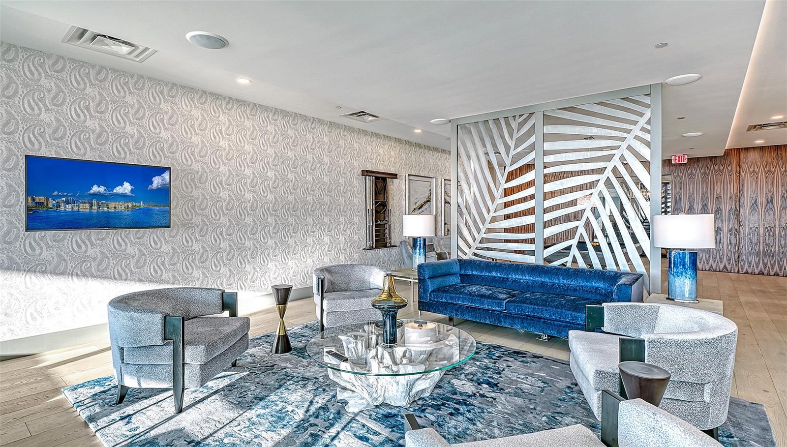 540 N TAMIAMI TRL #804