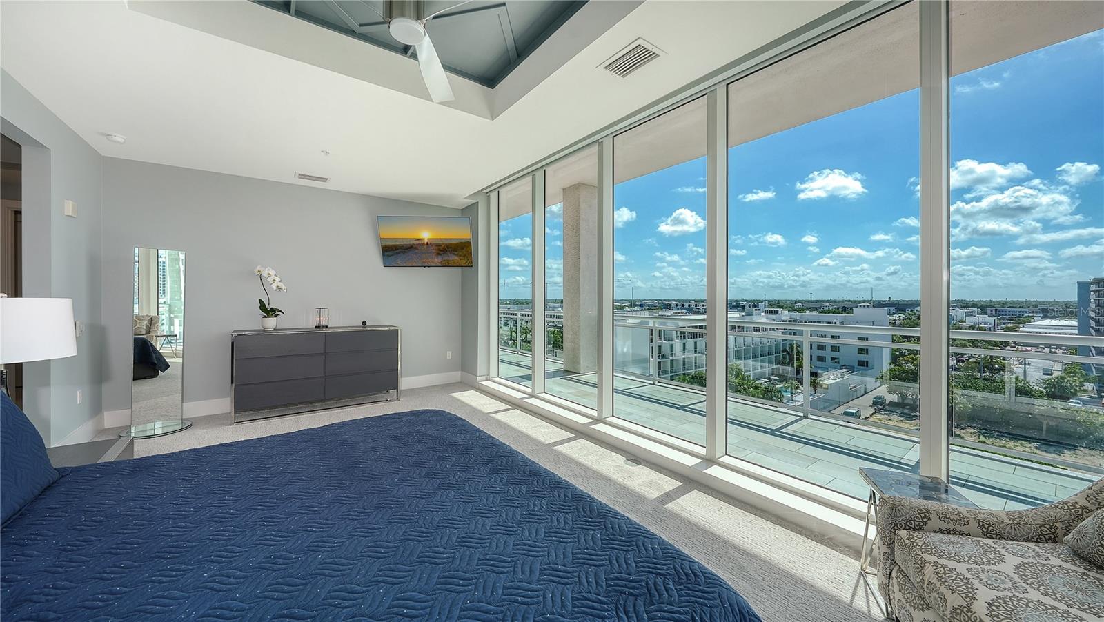 540 N TAMIAMI TRL #804