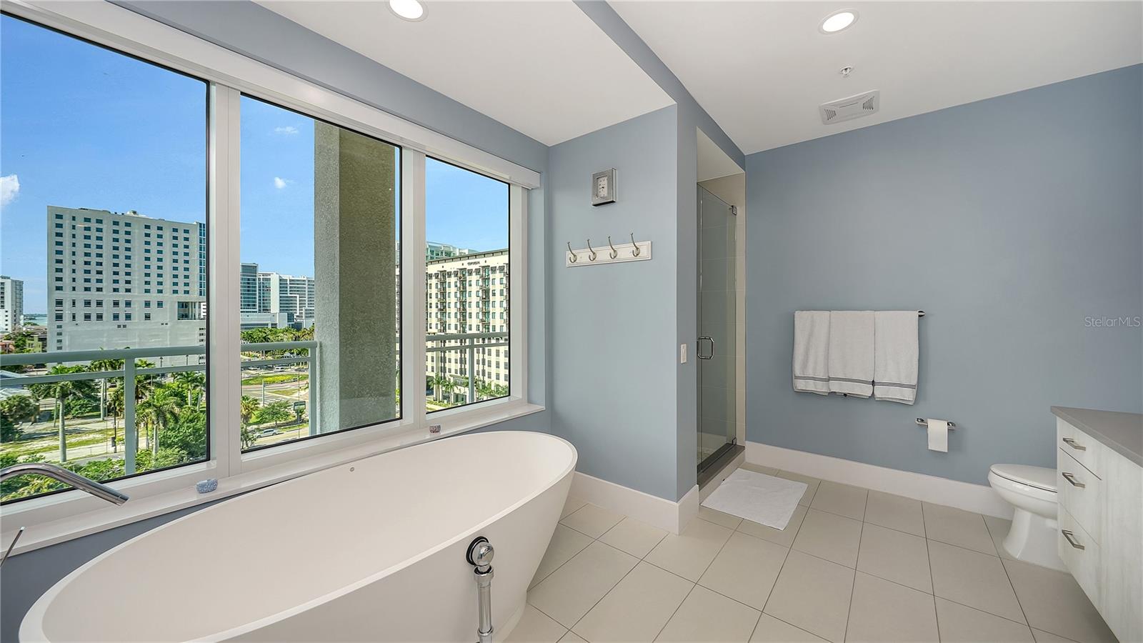 540 N TAMIAMI TRL #804