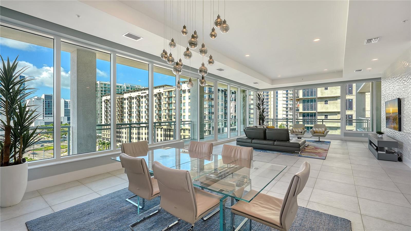 540 N TAMIAMI TRL #804
