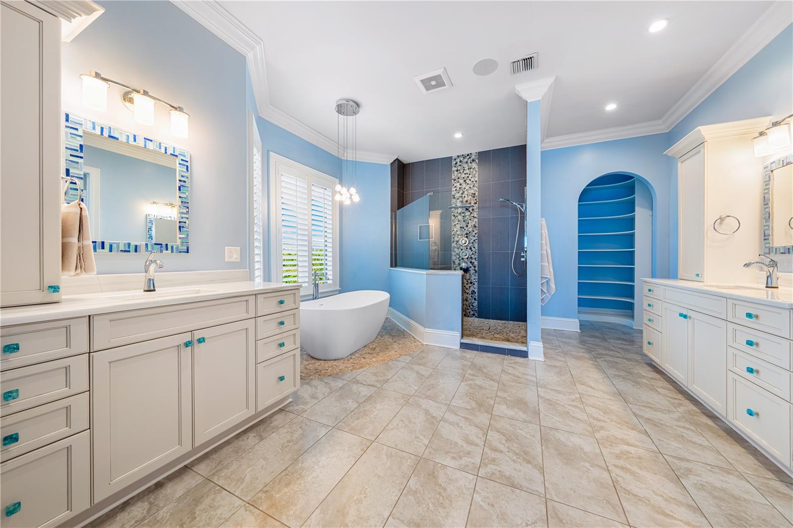 350 S SHORE DR
