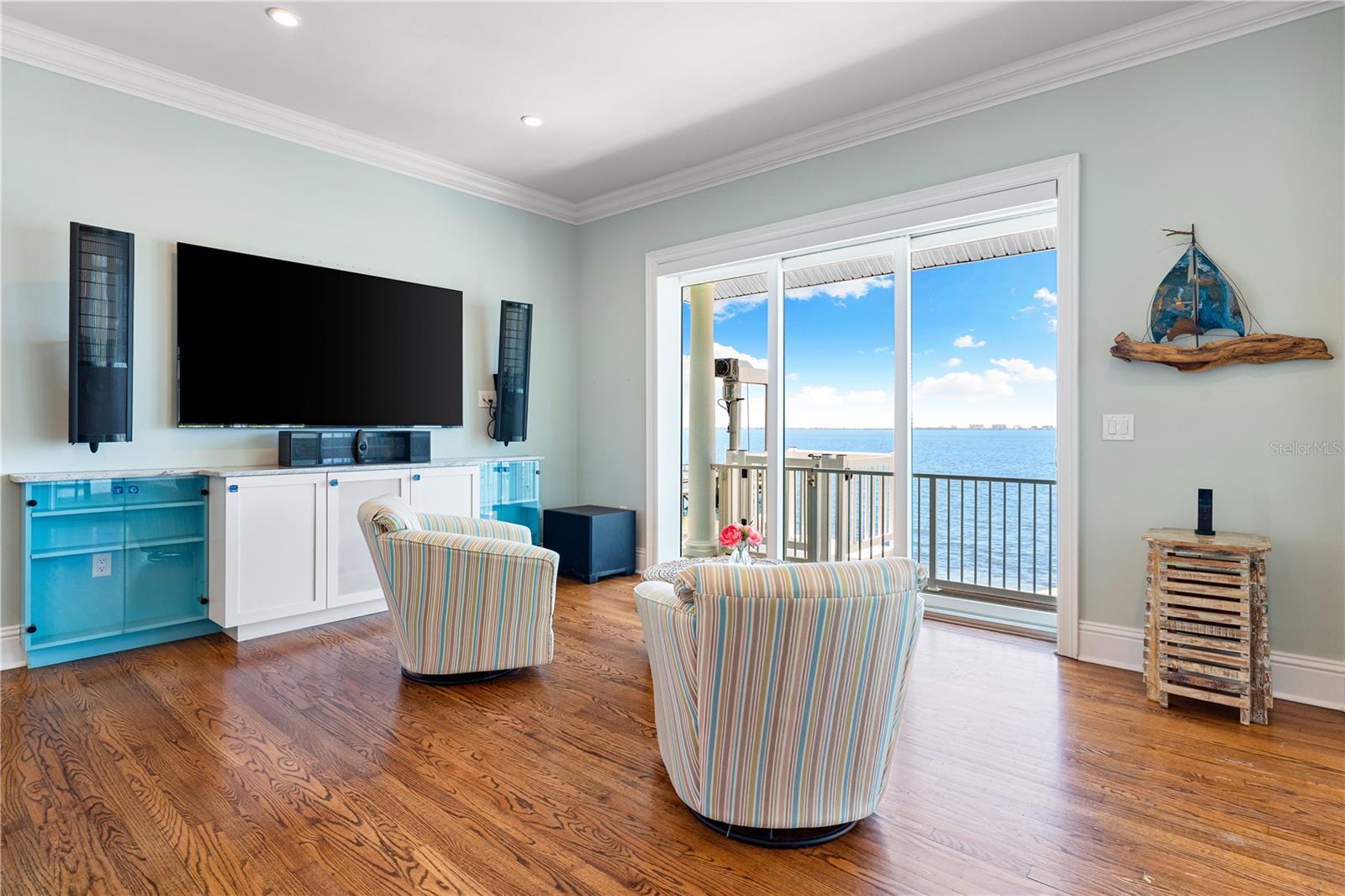 350 S SHORE DR