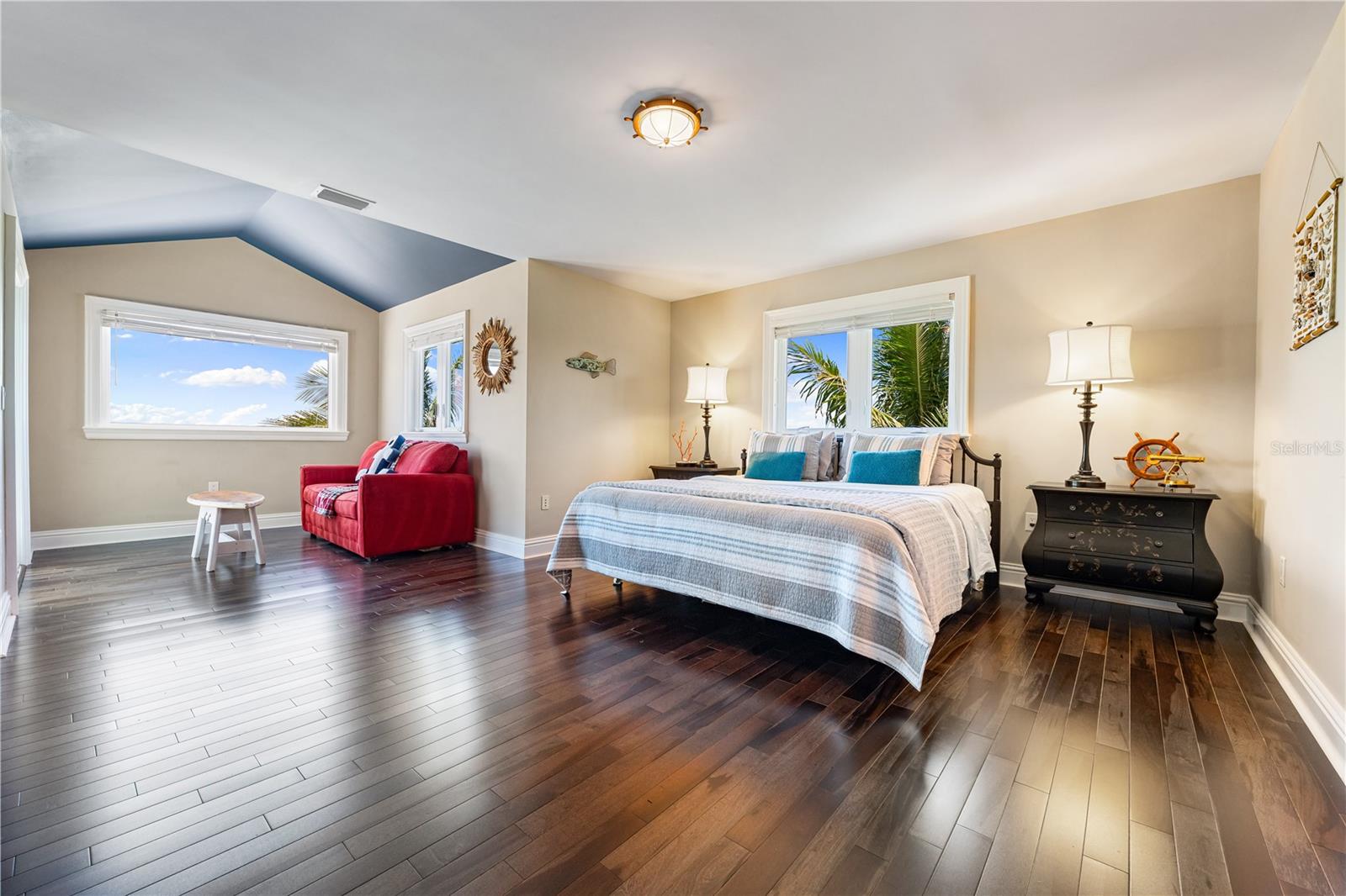 350 S SHORE DR