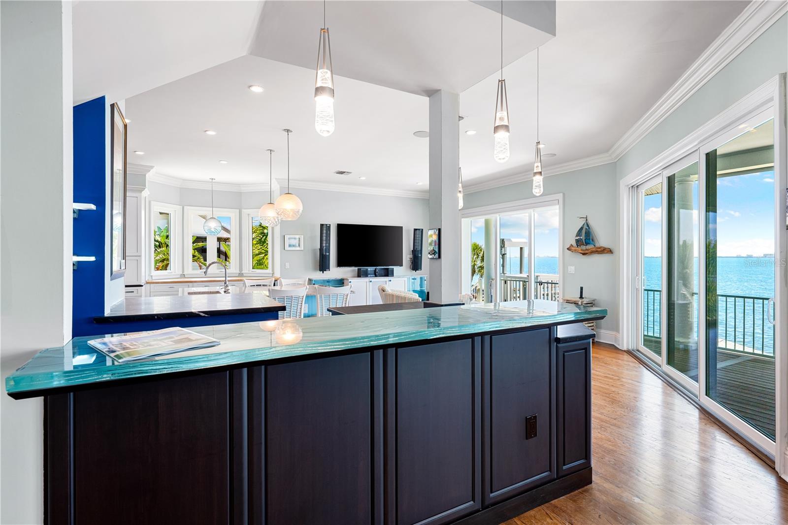350 S SHORE DR