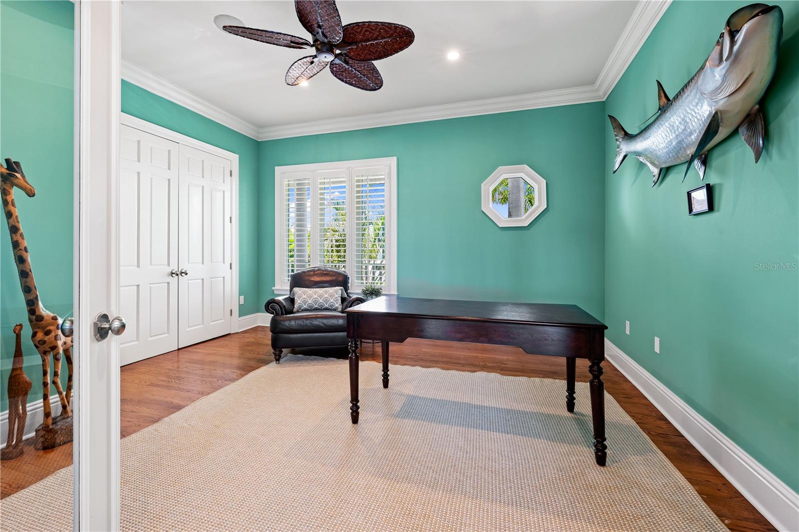 350 S SHORE DR